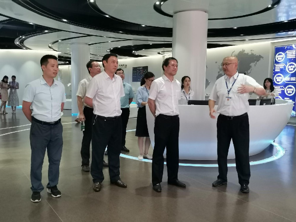 江西省科協(xié)黨組書(shū)記、副主席羅瑩蒞臨憶源科技調(diào)研指導(dǎo)